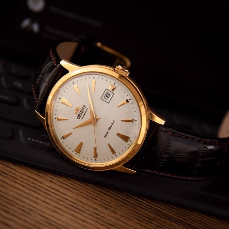 ORIENT: Mechanical Classic Watch, Leather Strap - 40.5mm (AC00003W) - Image 2