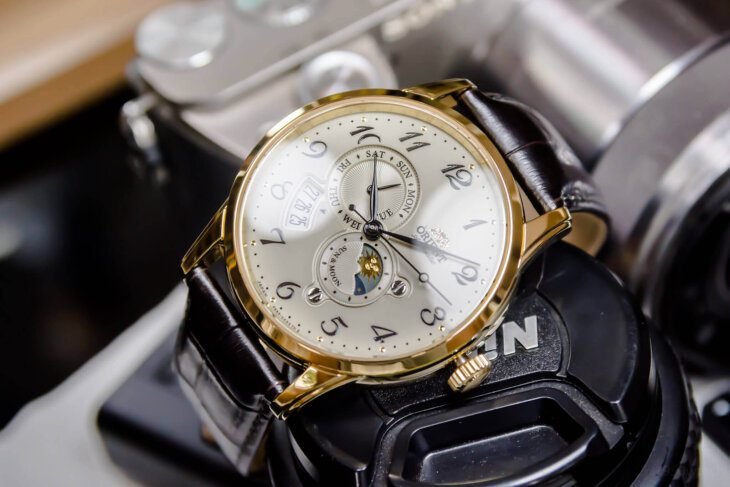 ORIENT: Mechanical Classic Watch, Leather Strap - 42.5mm (RA-AK0002S) - Image 5