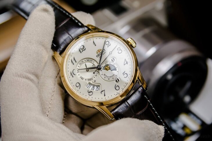ORIENT: Mechanical Classic Watch, Leather Strap - 42.5mm (RA-AK0002S) - Image 6