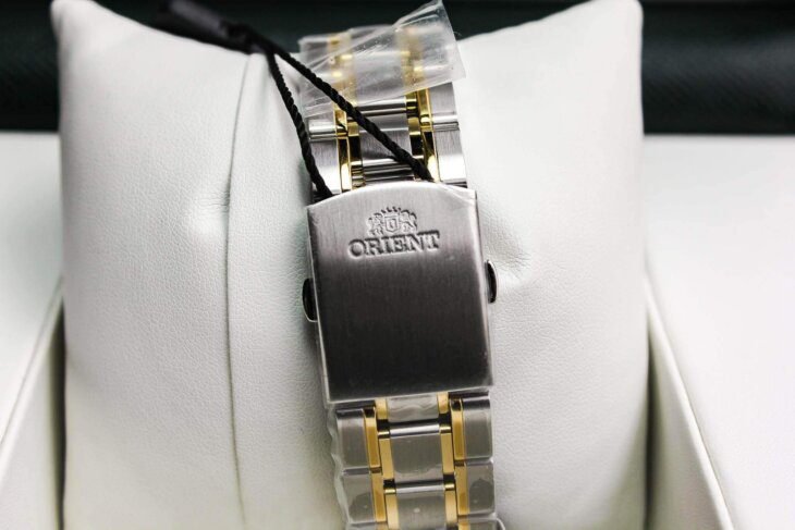 ORIENT: Mechanical Classic Watch, Leather Strap - 42.0mm (RA-AS0001S) - Image 7