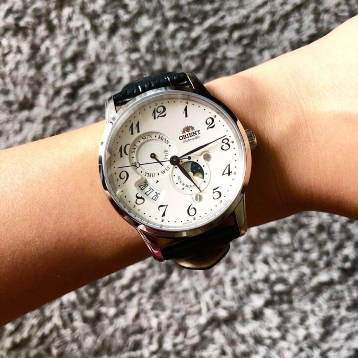 ORIENT: Mechanical Classic Watch, Leather Strap - 42.5mm (RA-AK0003S) - Image 4